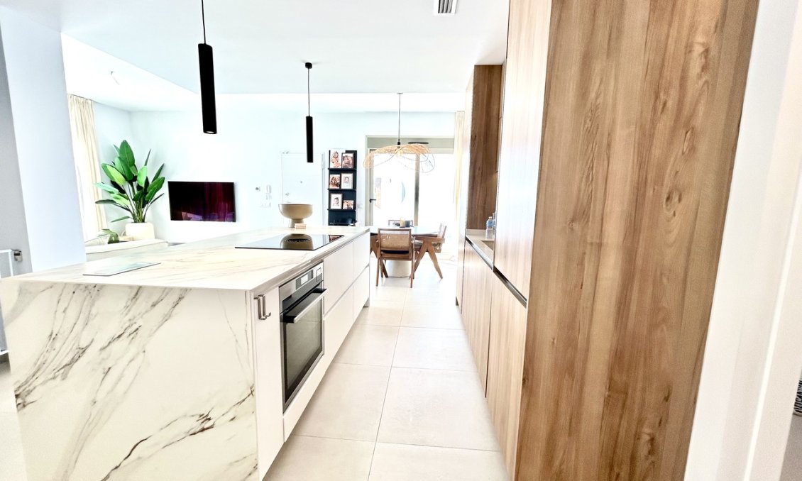 Revânzare - Vilă -
San Miguel de Salinas - Inland