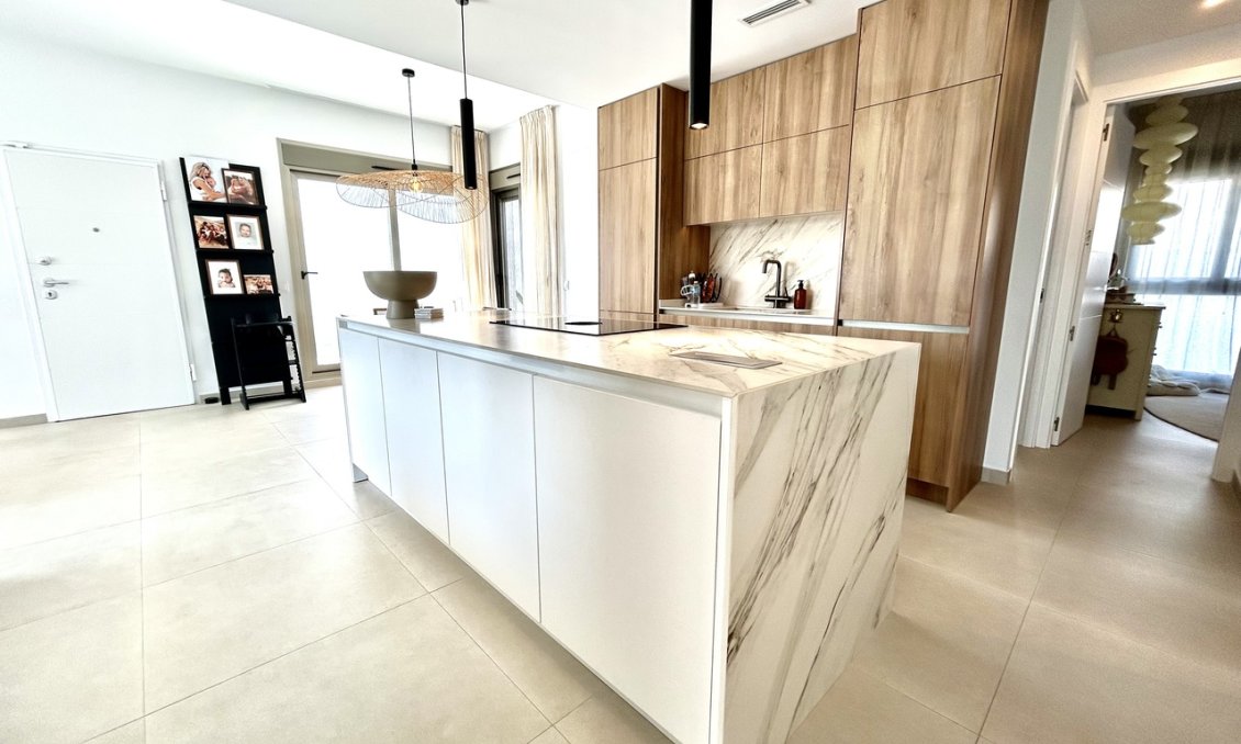 Revânzare - Vilă -
San Miguel de Salinas - Inland