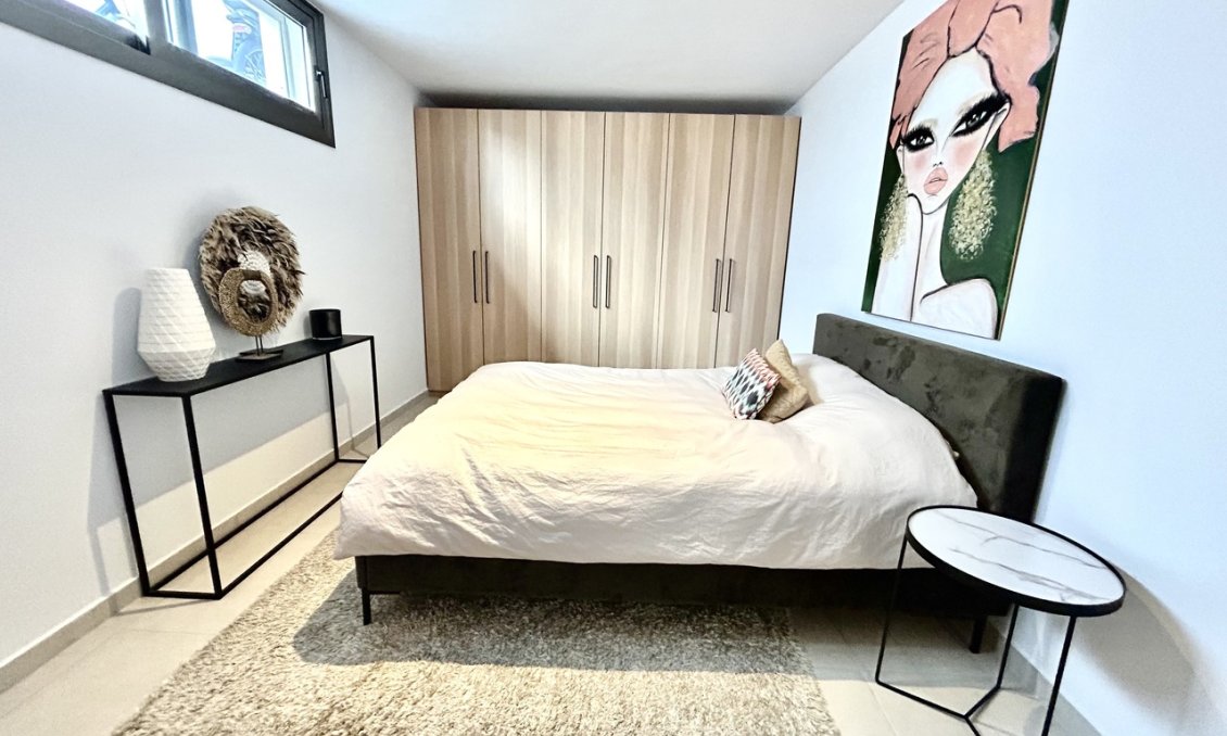 Revânzare - Vilă -
San Miguel de Salinas - Inland