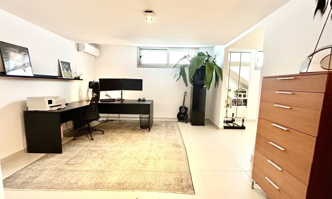 Revânzare - Vilă -
San Miguel de Salinas - Inland