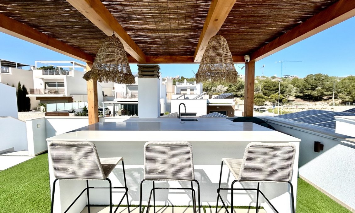 Revânzare - Vilă -
San Miguel de Salinas - Inland