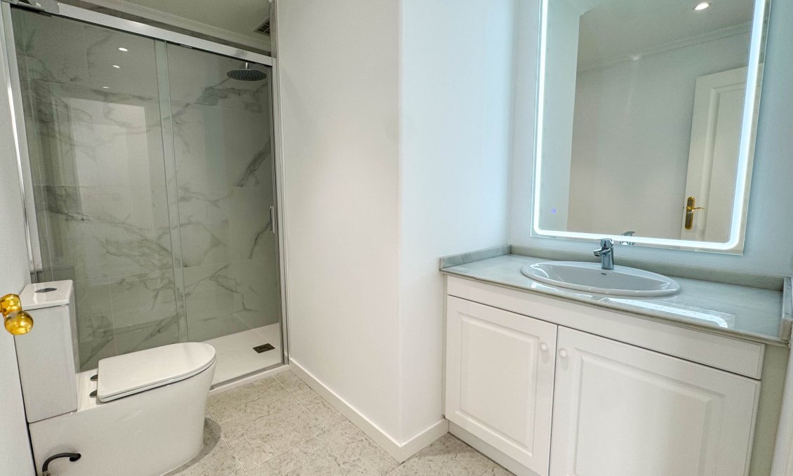 Revânzare - Apartament -
Orihuela Costa - Costa Blanca