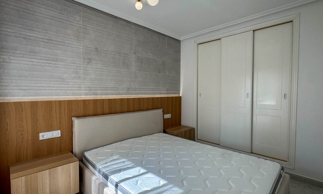 Revânzare - Apartament -
Orihuela Costa - Costa Blanca