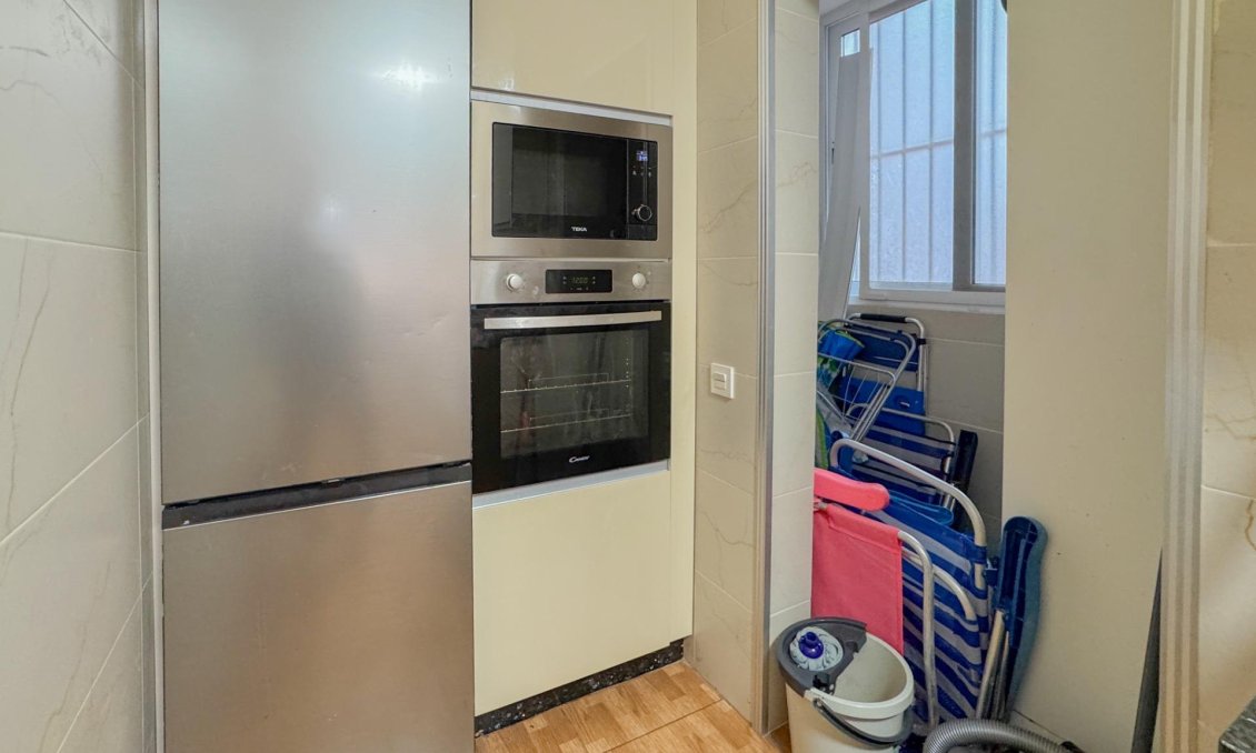 Revânzare - Apartament -
Torrevieja - La Mata Pueblo