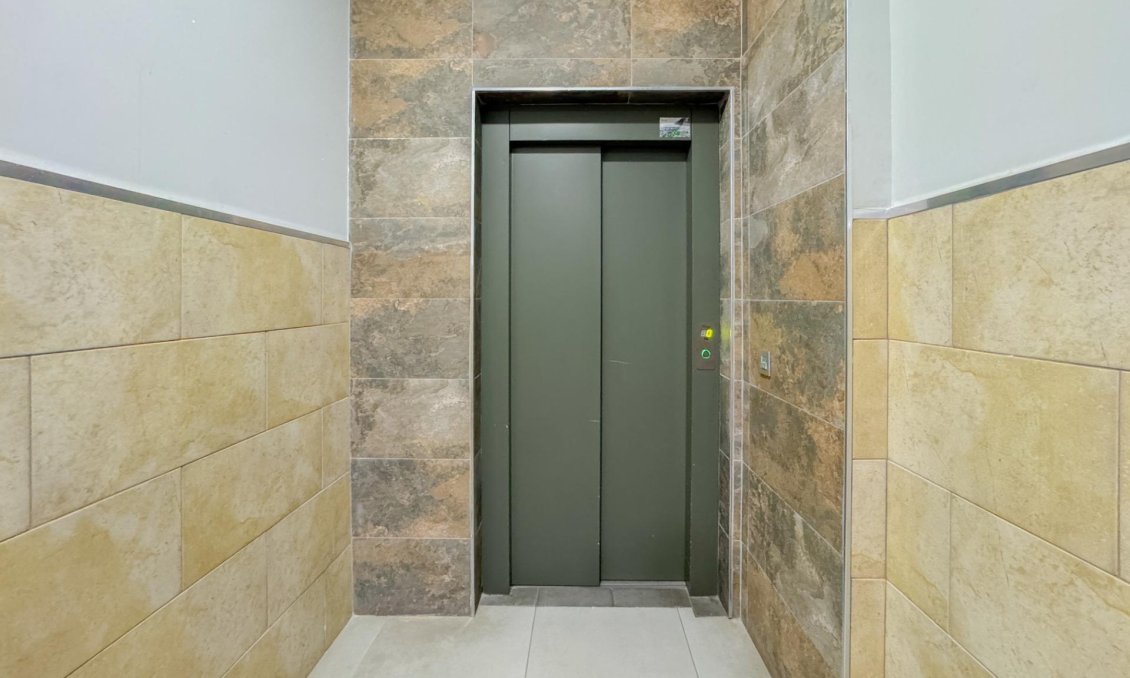 Revânzare - Apartament -
Torrevieja - La Mata Pueblo