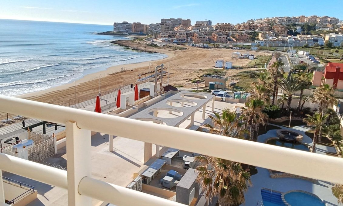 Revânzare - Mansardă -
Torrevieja - Playa De La Mata