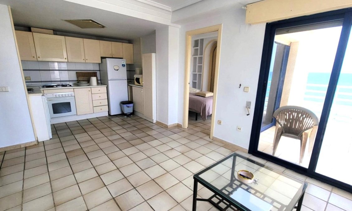 Revânzare - Mansardă -
Torrevieja - Playa De La Mata