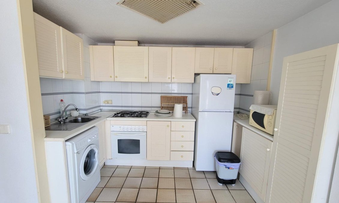 Revânzare - Mansardă -
Torrevieja - Playa De La Mata