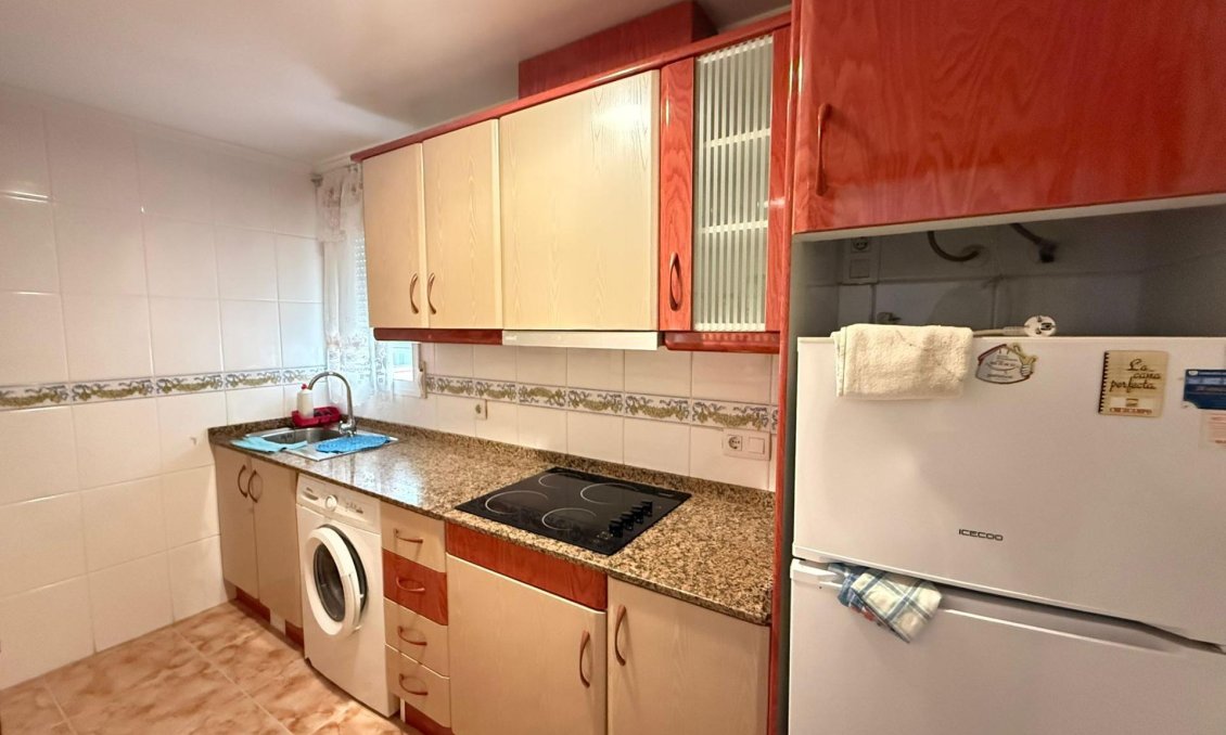 Használt Ingatlanok - Apartman -
Torrevieja - Playa del Cura