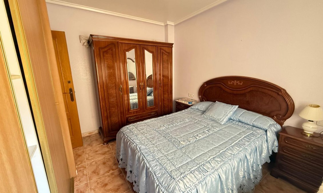 Használt Ingatlanok - Apartman -
Torrevieja - Playa del Cura