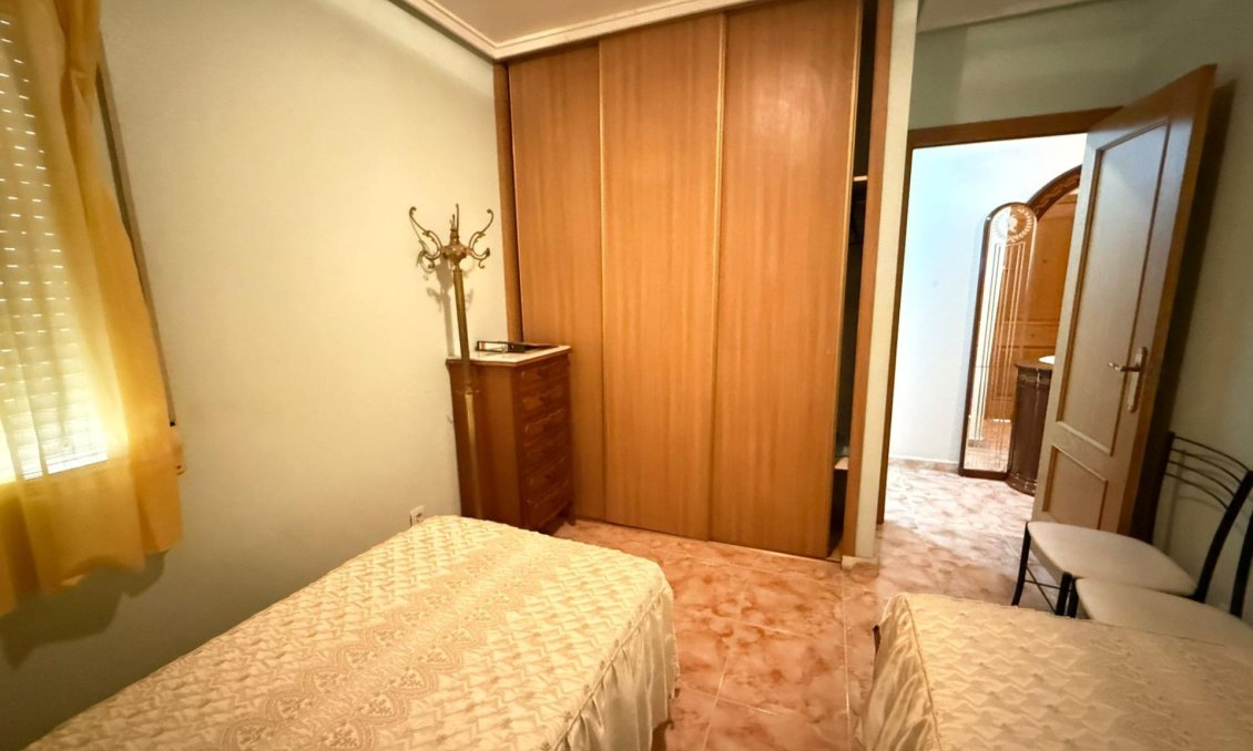 Használt Ingatlanok - Apartman -
Torrevieja - Playa del Cura