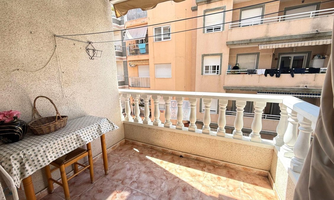 Használt Ingatlanok - Apartman -
Torrevieja - Playa del Cura