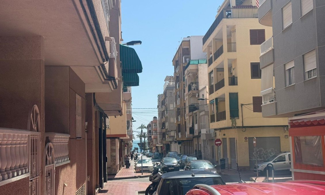 Használt Ingatlanok - Apartman -
Torrevieja - Playa del Cura