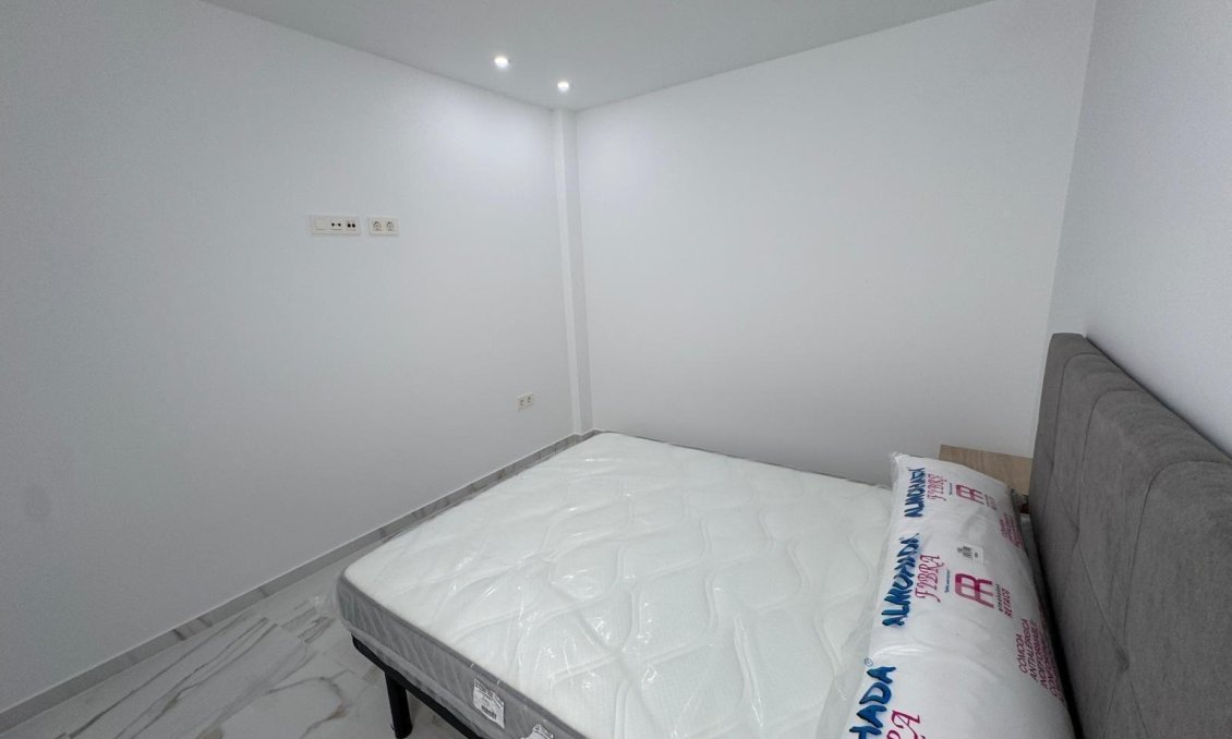 Resale - Apartment -
Torrevieja