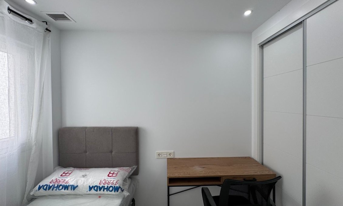 Resale - Apartment -
Torrevieja