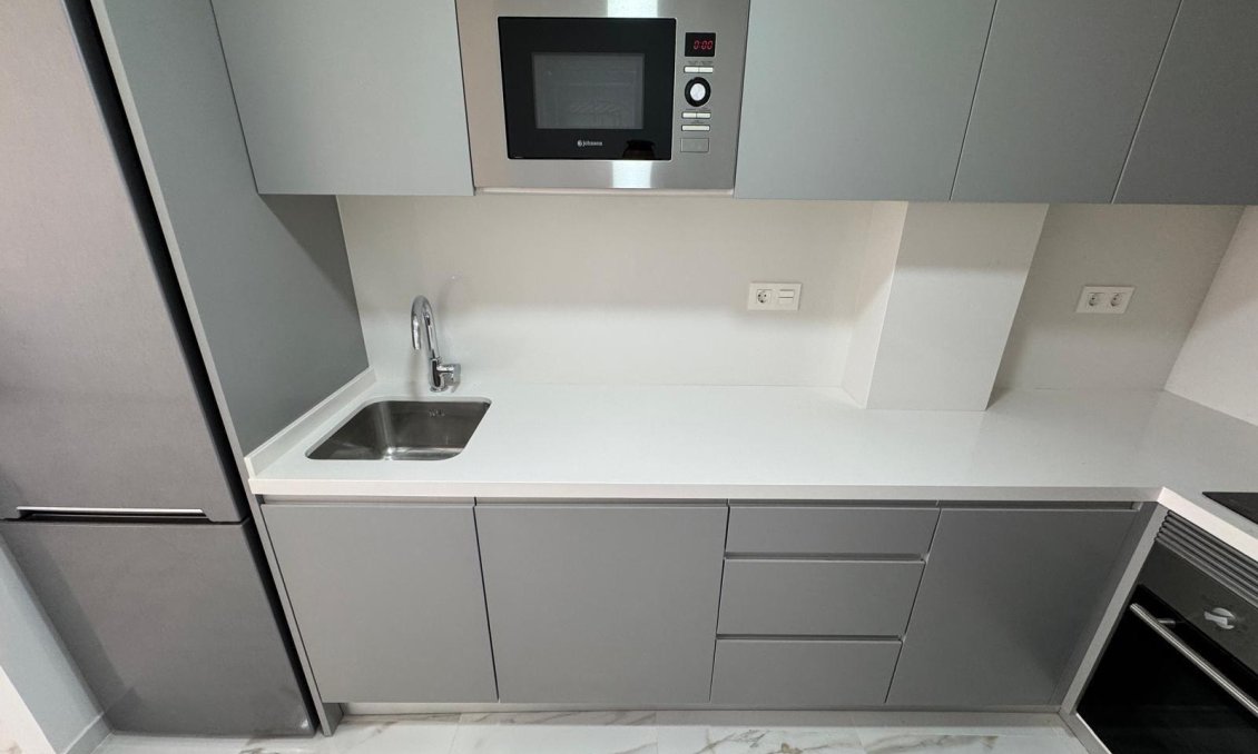 Resale - Apartment -
Torrevieja