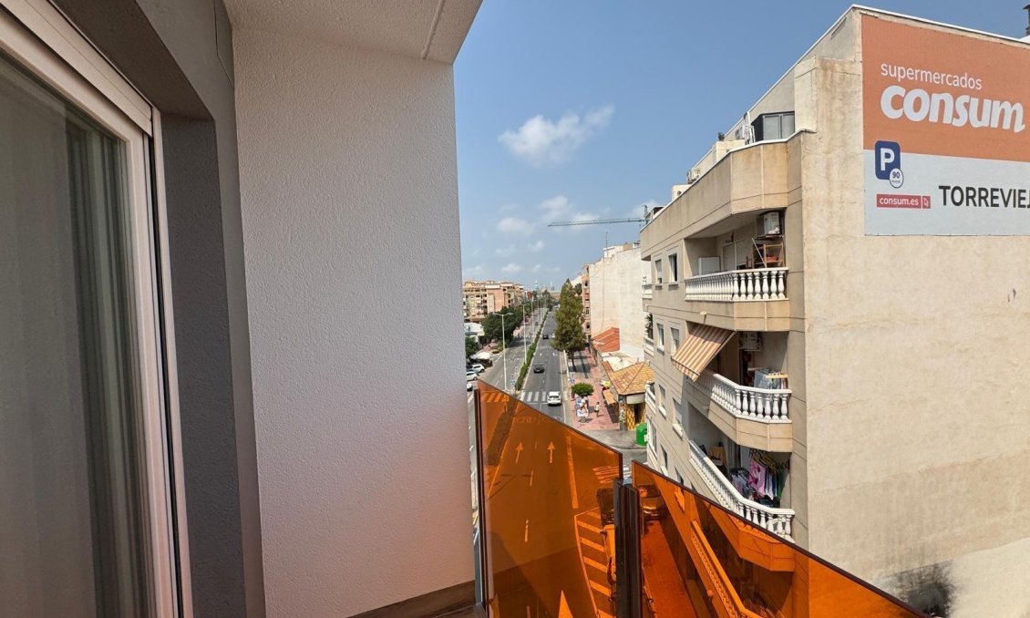 Resale - Apartment -
Torrevieja