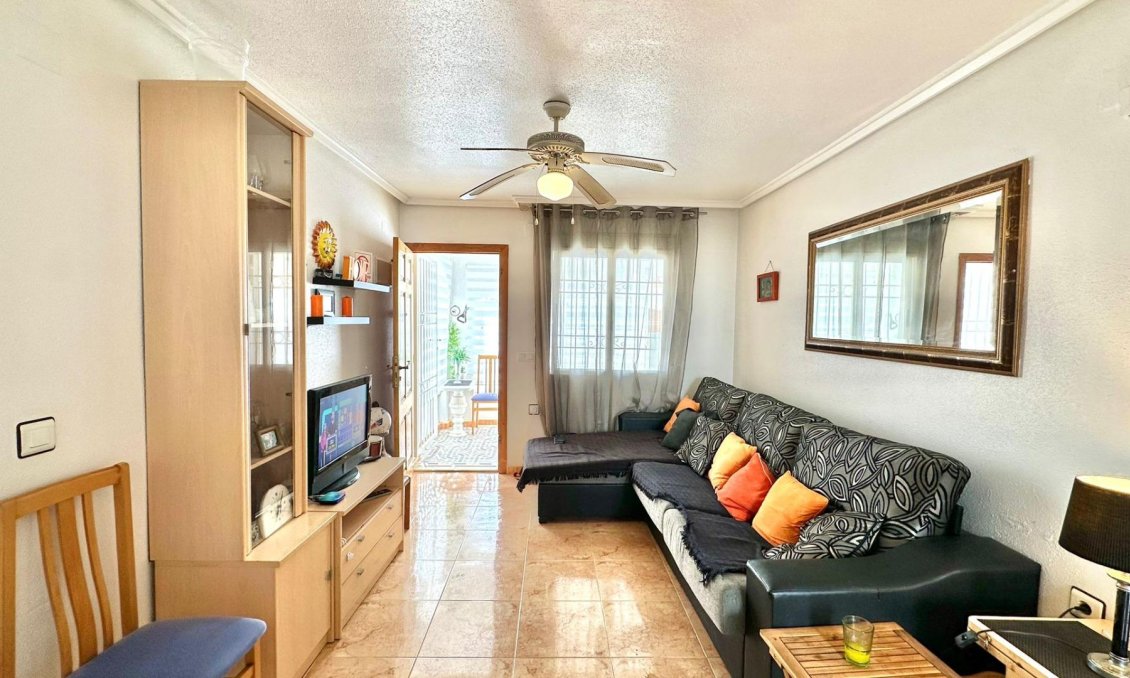 Használt Ingatlanok - Bungaló -
Torrevieja - El Limonar