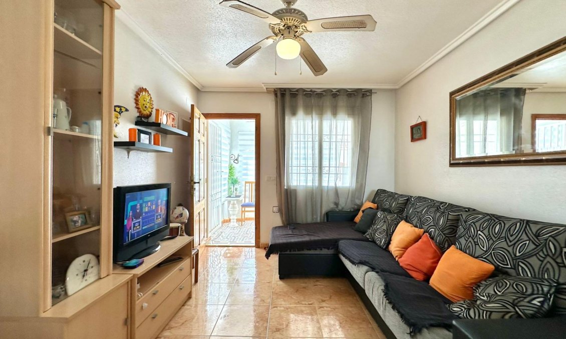 Használt Ingatlanok - Bungaló -
Torrevieja - El Limonar