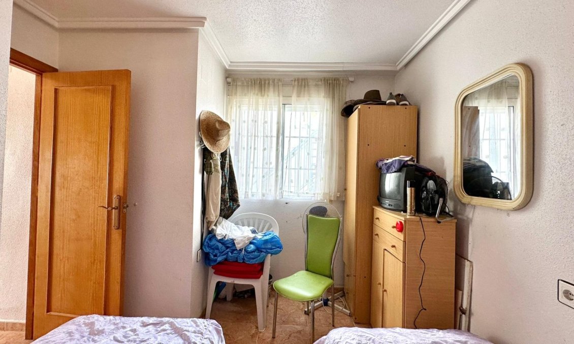 Használt Ingatlanok - Bungaló -
Torrevieja - El Limonar