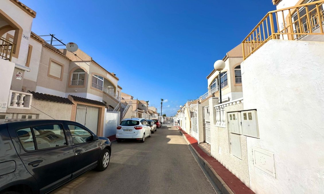 Használt Ingatlanok - Bungaló -
Torrevieja - El Limonar