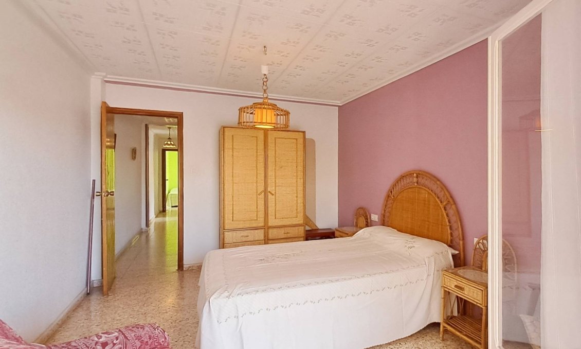 Resale - Penthouse -
Torrevieja - Playa De Los Naufragos