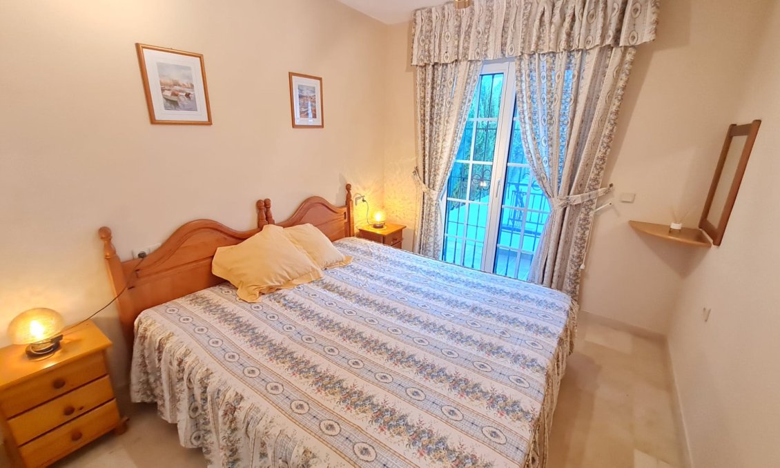 Használt Ingatlanok - Bungaló -
Villamartin - Costa Blanca