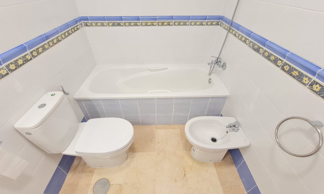 Használt Ingatlanok - Bungaló -
Villamartin - Costa Blanca