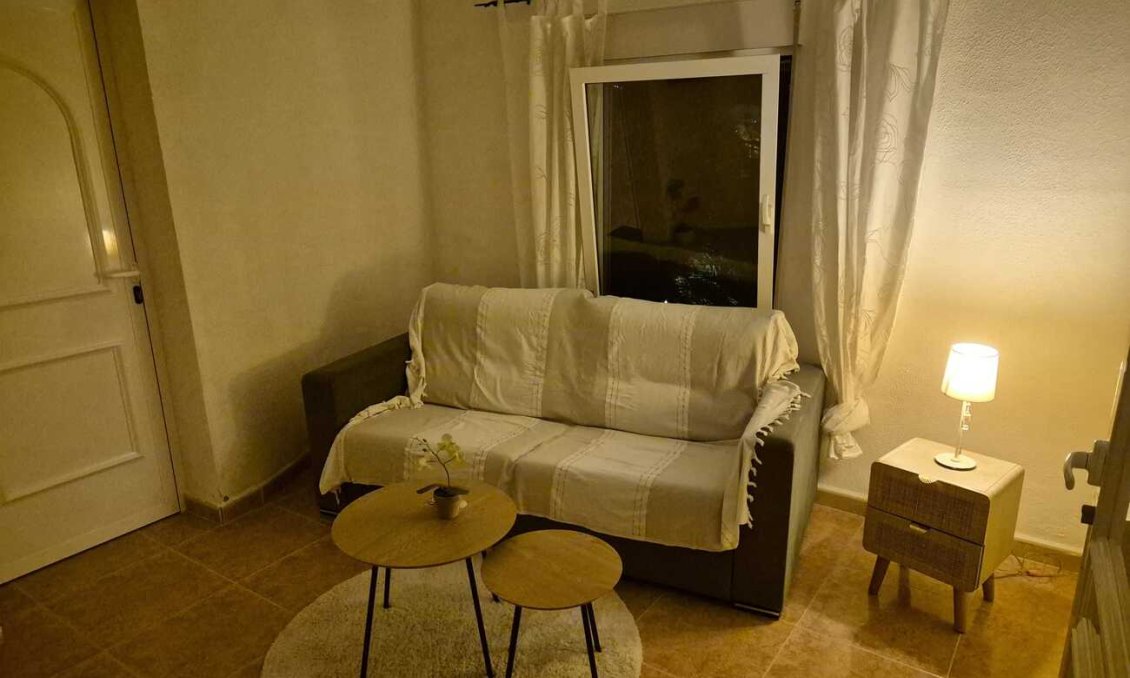 Segunda mano - Villa -
Pedreguer - Inland