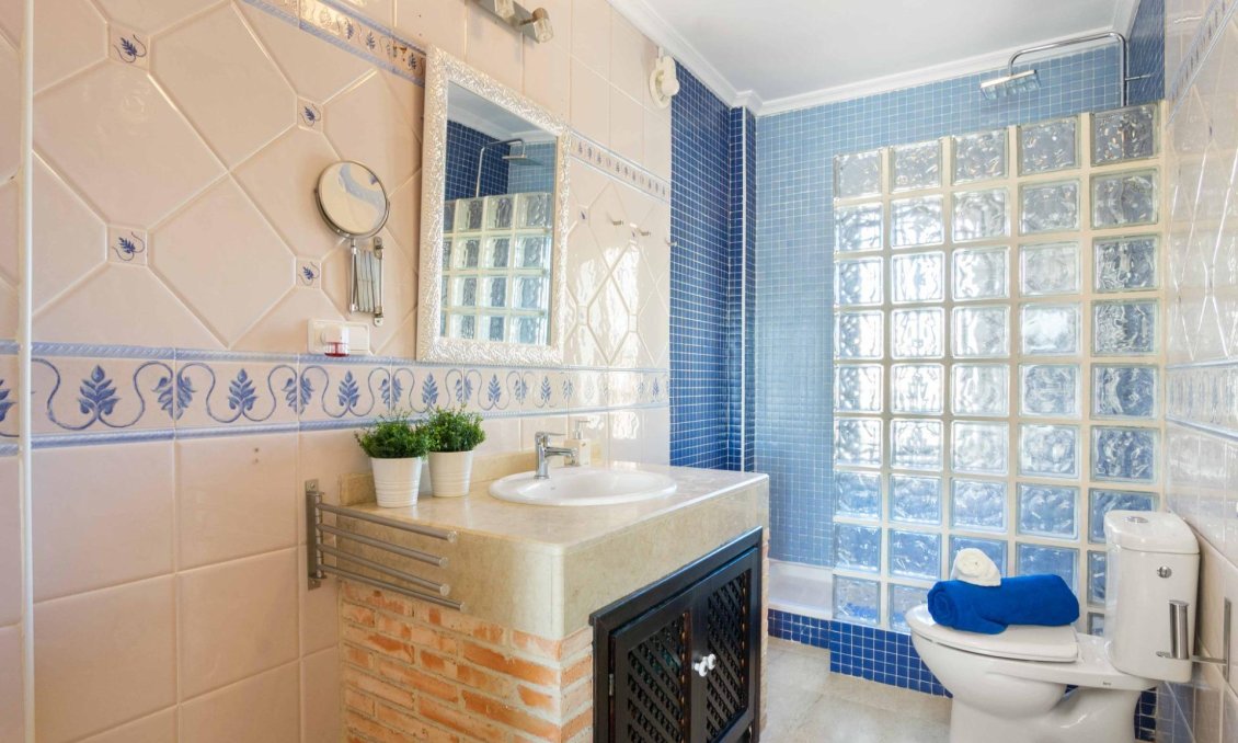 Resale - Town House -
Orihuela Costa - Los Almendros-la Florida