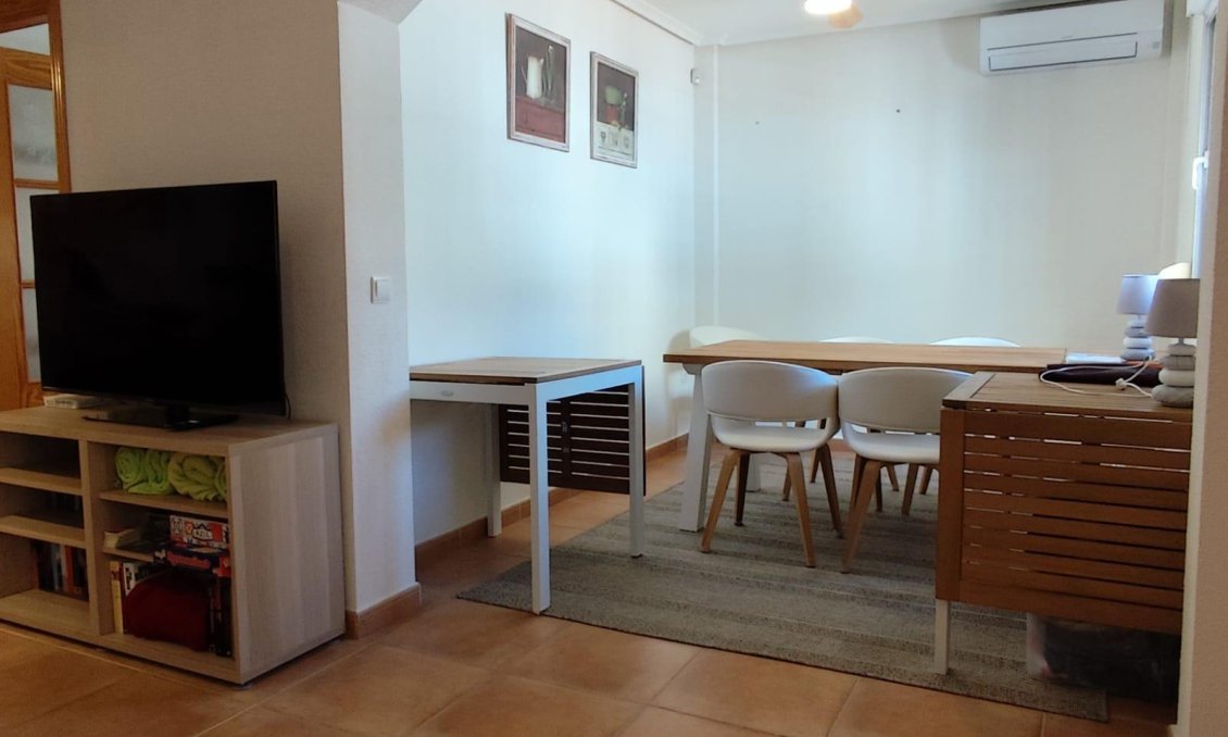 Segunda mano - Bungalow -
Orihuela - Urbanización Perla Del Mar