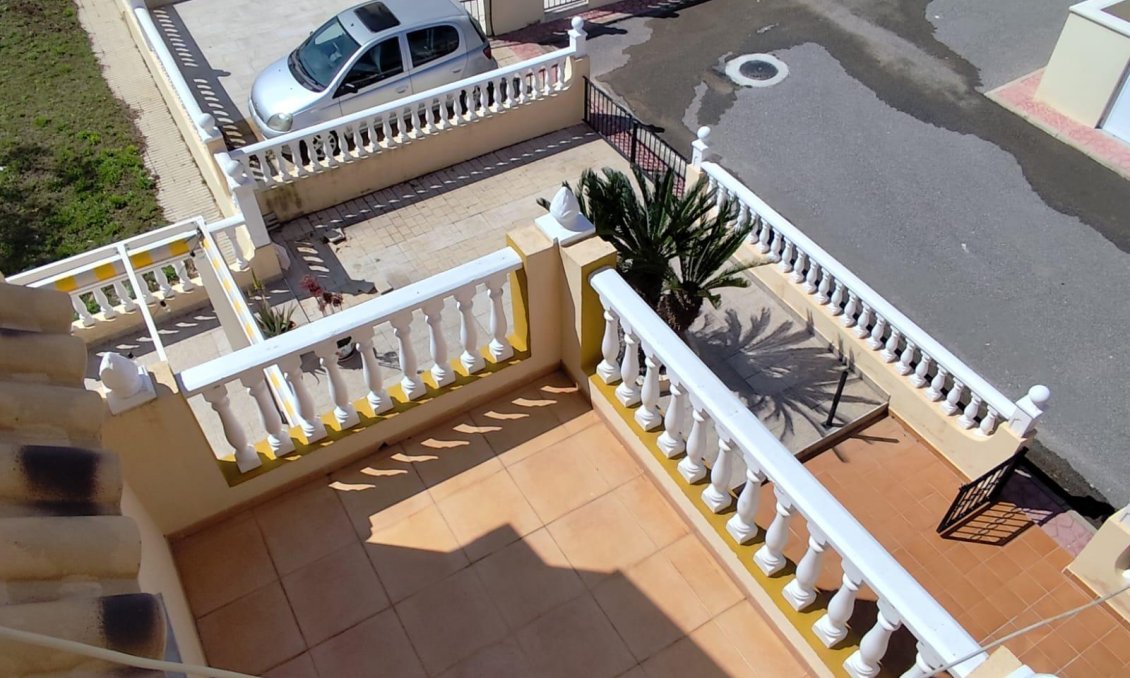 Segunda mano - Bungalow -
Orihuela - Urbanización Perla Del Mar