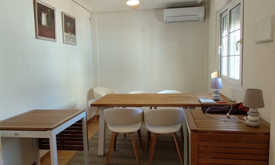 Segunda mano - Bungalow -
Orihuela - Urbanización Perla Del Mar