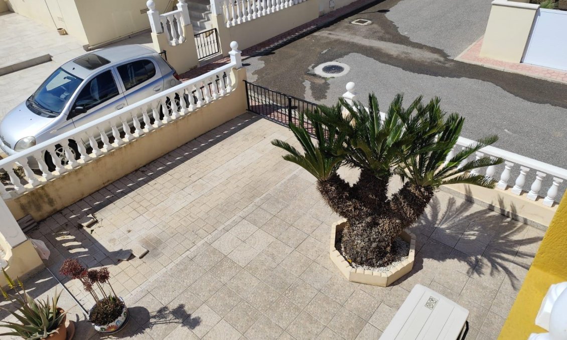 Segunda mano - Bungalow -
Orihuela - Urbanización Perla Del Mar