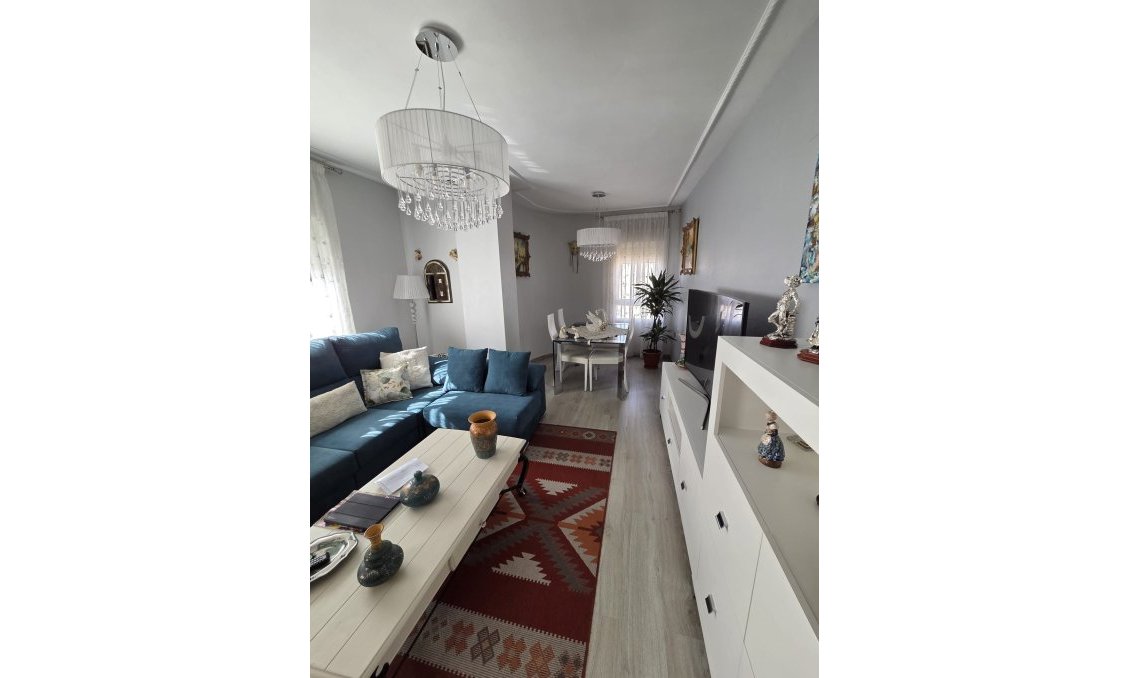 Használt Ingatlanok - Apartman -
Torrevieja - Costa Blanca