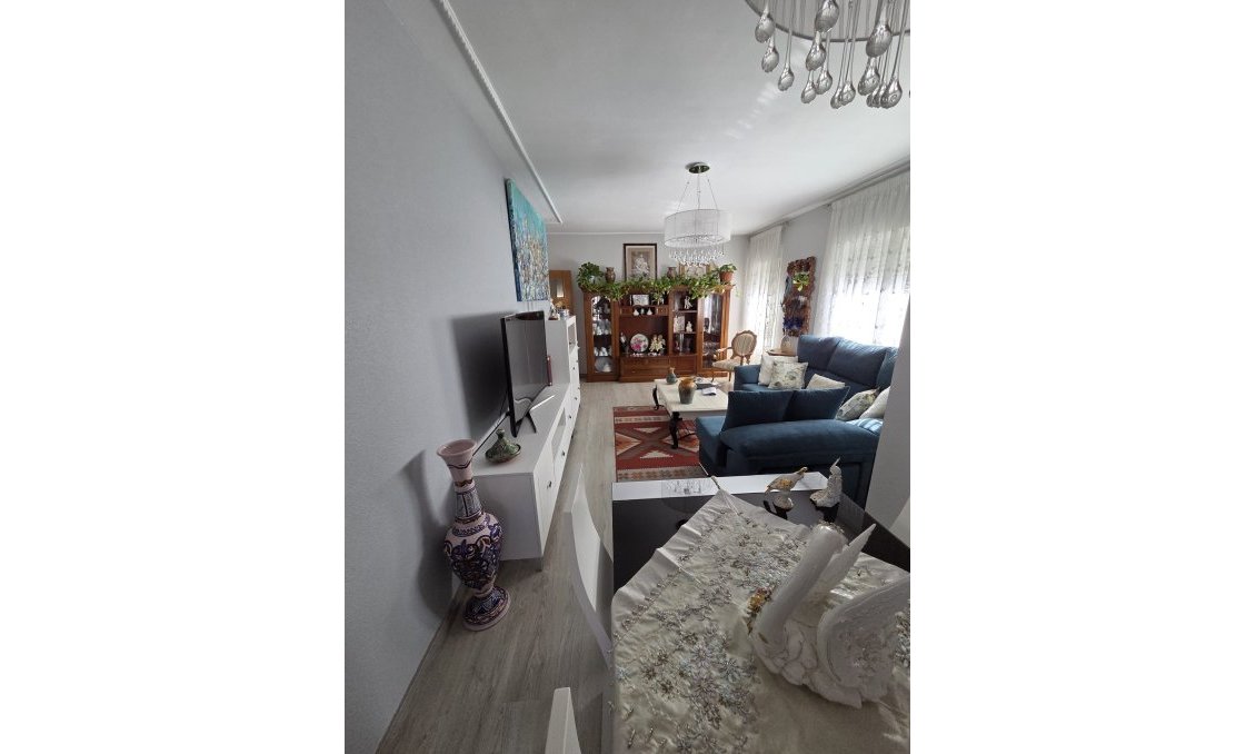 Használt Ingatlanok - Apartman -
Torrevieja - Costa Blanca