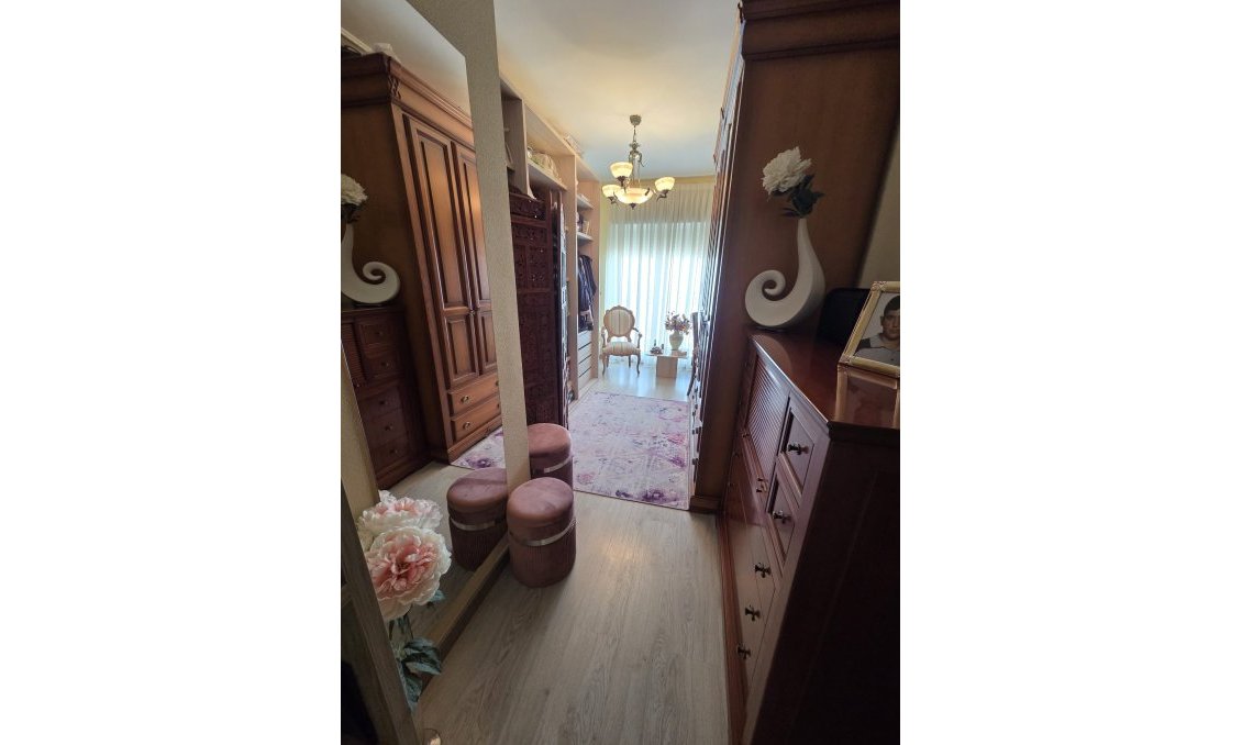 Használt Ingatlanok - Apartman -
Torrevieja - Costa Blanca