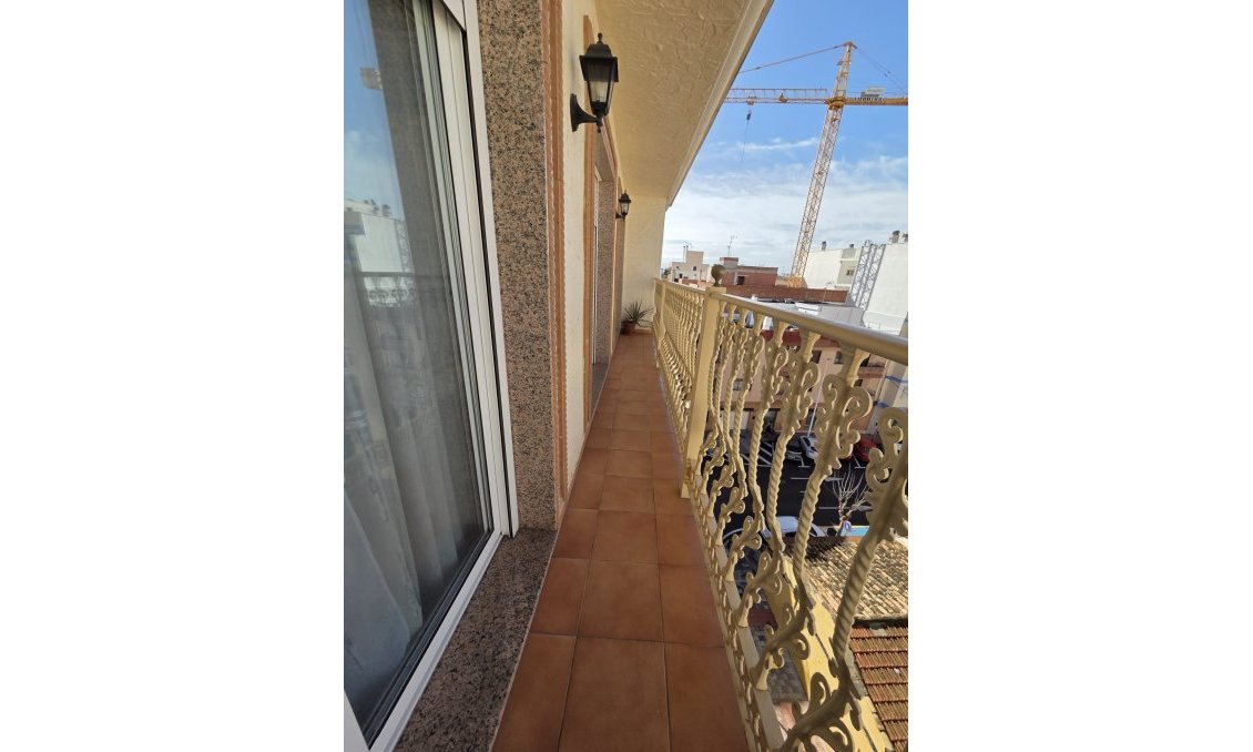 Használt Ingatlanok - Apartman -
Torrevieja - Costa Blanca