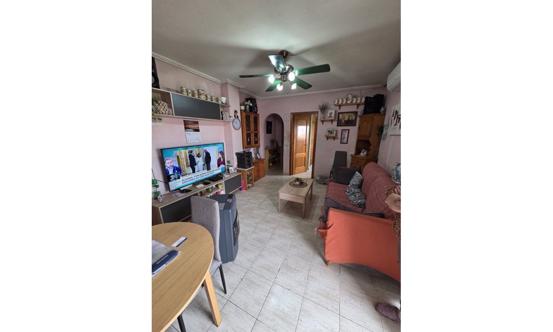 Használt Ingatlanok - Tetőtéri lakás -
Torrevieja - Costa Blanca