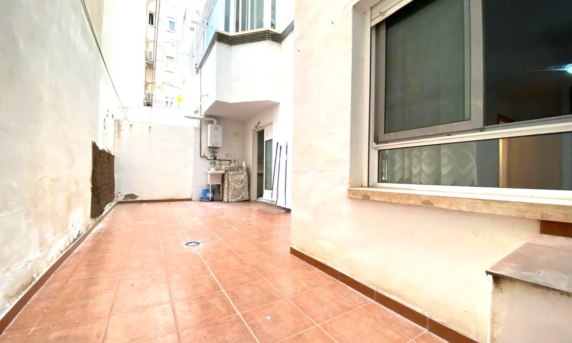 Resale - Apartment -
Alicante - Costa Blanca
