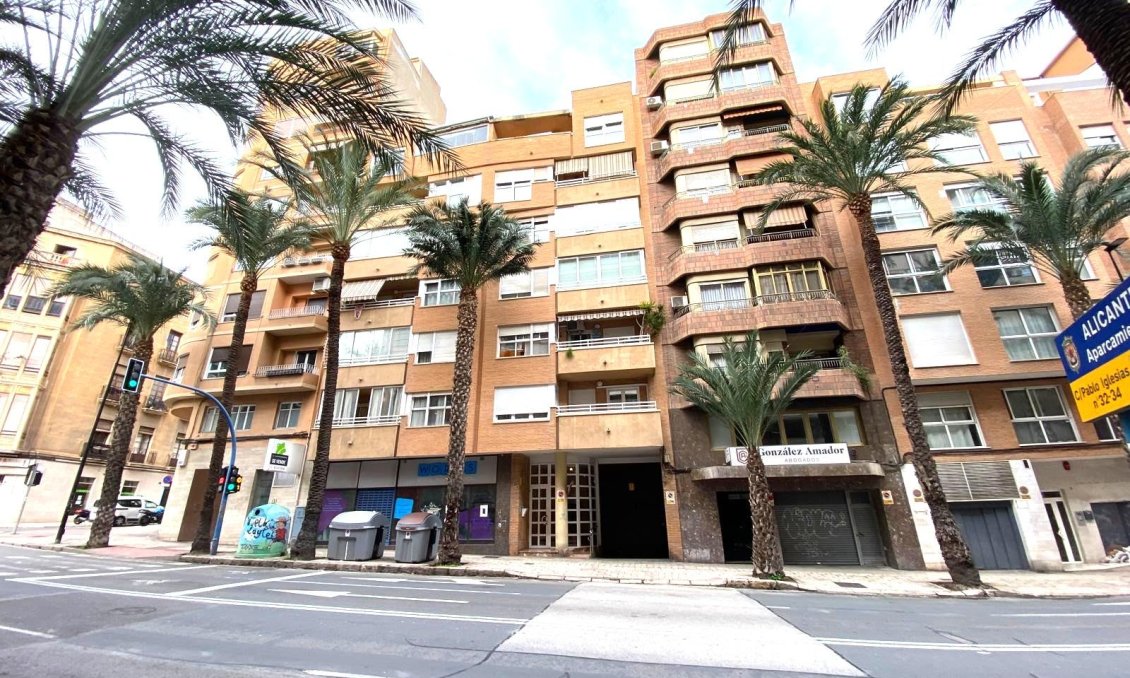Resale - Apartment -
Alicante - Costa Blanca