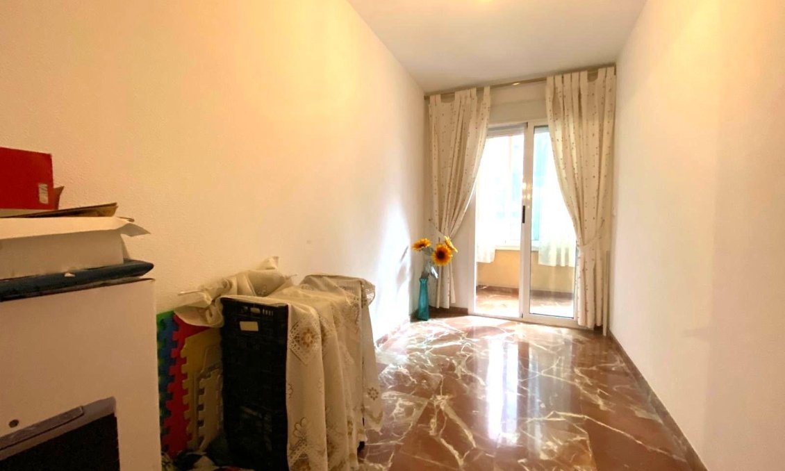 Resale - Apartment -
Alicante - Costa Blanca