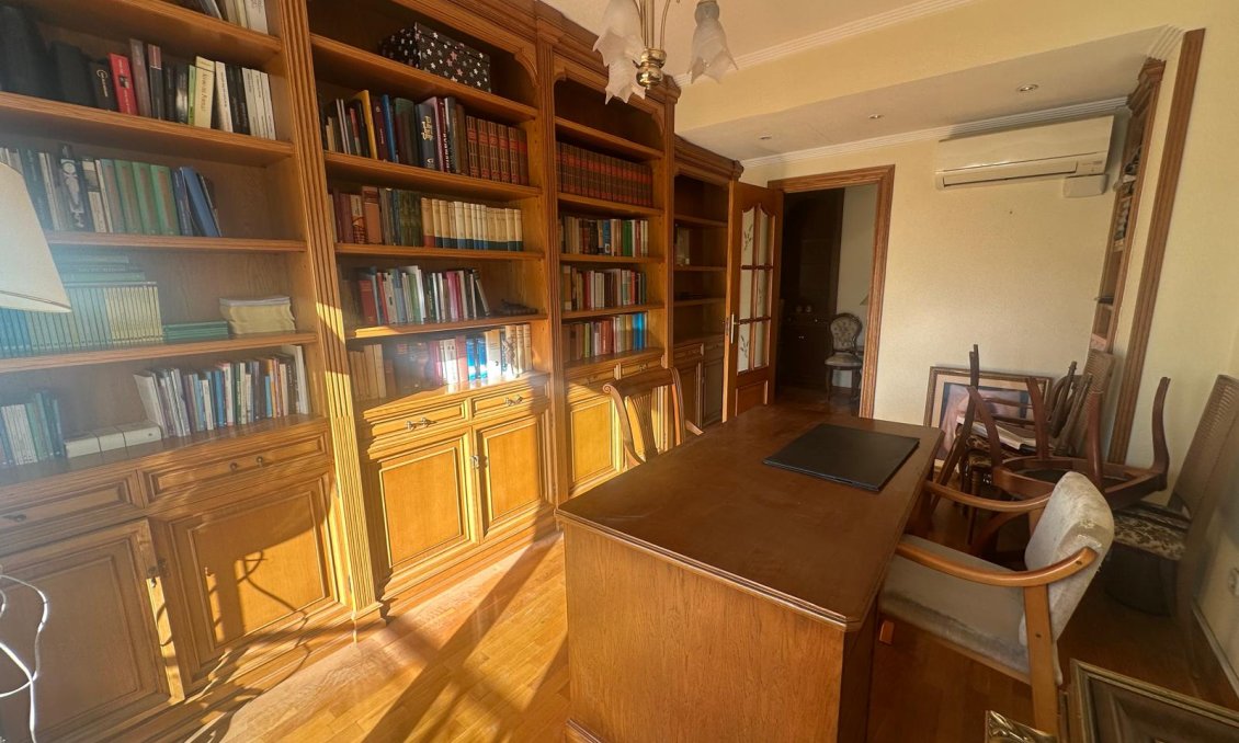 Használt Ingatlanok - Apartman -
Alicante - Costa Blanca