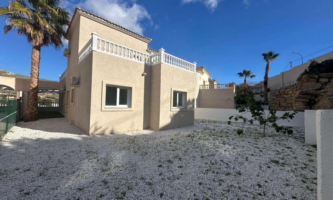 Használt Ingatlanok - Villa -
El Campello - Costa Blanca