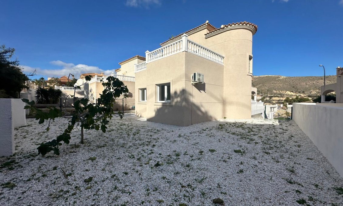 Használt Ingatlanok - Villa -
El Campello - Costa Blanca