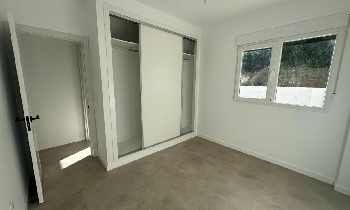 Használt Ingatlanok - Villa -
El Campello - Costa Blanca