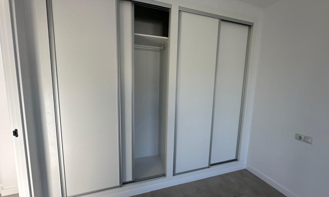 Használt Ingatlanok - Villa -
El Campello - Costa Blanca