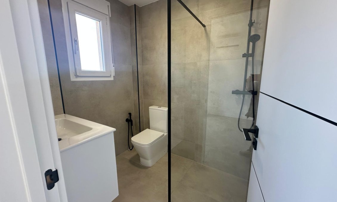 Használt Ingatlanok - Villa -
El Campello - Costa Blanca