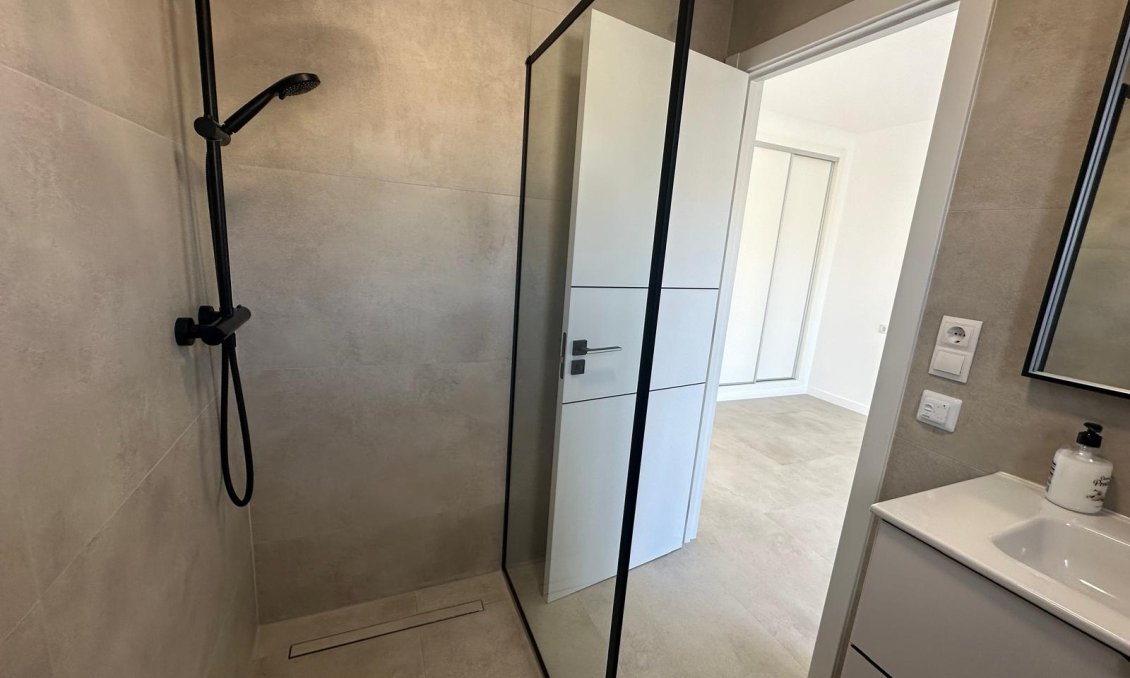 Használt Ingatlanok - Villa -
El Campello - Costa Blanca