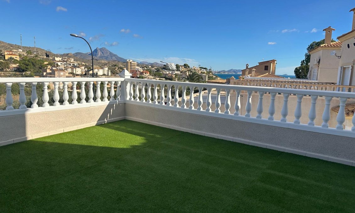 Használt Ingatlanok - Villa -
El Campello - Costa Blanca